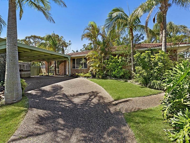 2 Vaughan Close, Killarney Vale NSW 2261