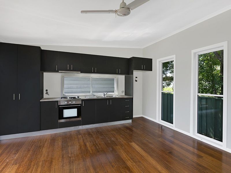 64 Kingsford Smith Drive, Berkeley Vale NSW 2261