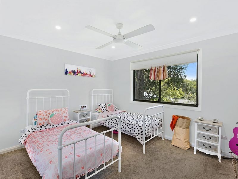 50 Kerry Crescent, Berkeley Vale NSW 2261