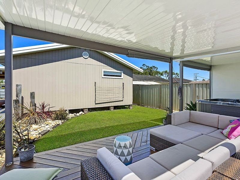 13 Bushlands Avenue, Killarney Vale NSW 2261