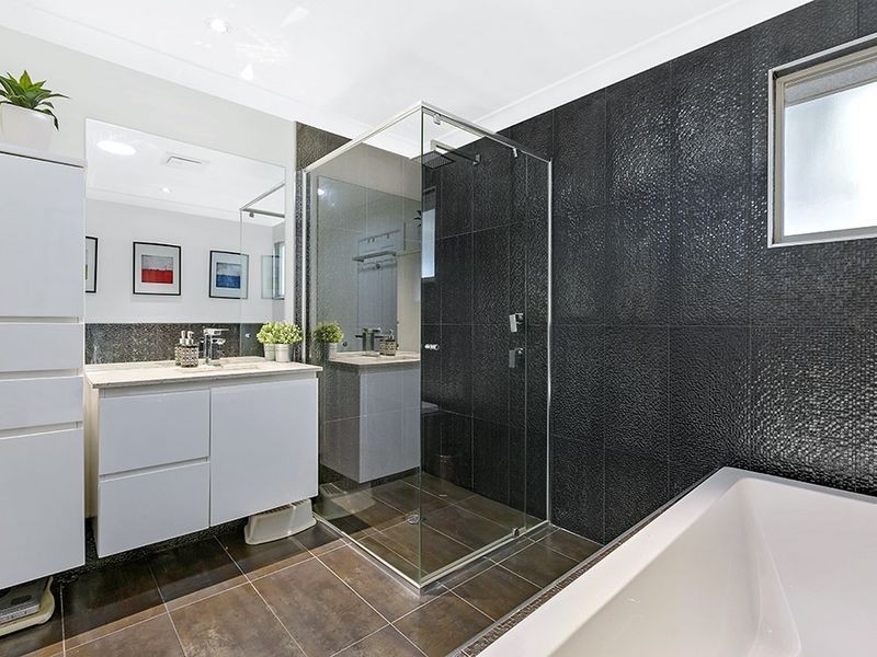 13 Bushlands Avenue, Killarney Vale NSW 2261