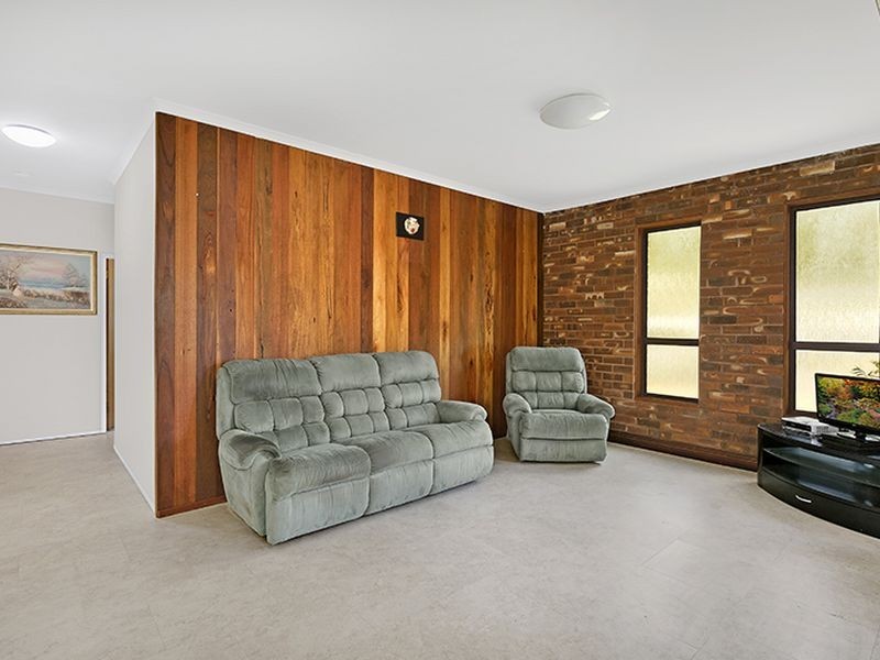 11 Wombat Street, Berkeley Vale NSW 2261