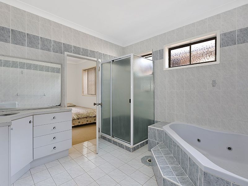 11 Wombat Street, Berkeley Vale NSW 2261
