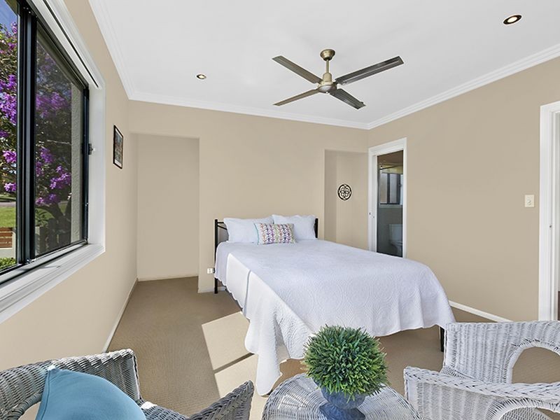 5 Carlyon Street, Killarney Vale NSW 2261