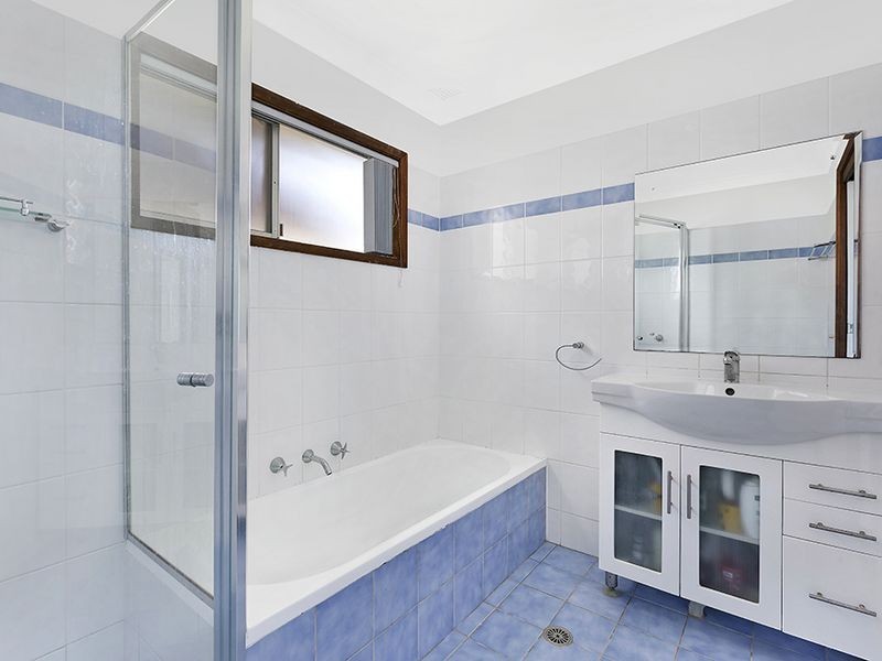 71 Bass Avenue, Killarney Vale NSW 2261