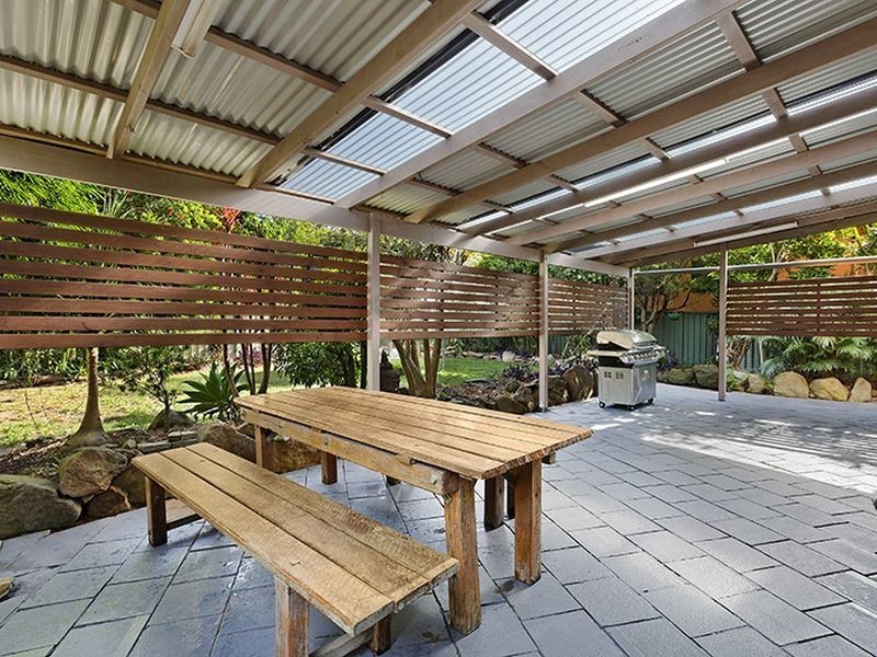 50 Kathleen White Crescent, Killarney Vale NSW 2261