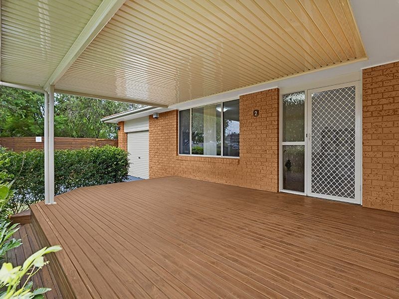 2 Cranbrook Crescent, Killarney Vale NSW 2261