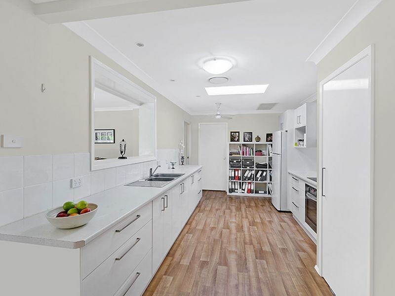2 Cranbrook Crescent, Killarney Vale NSW 2261