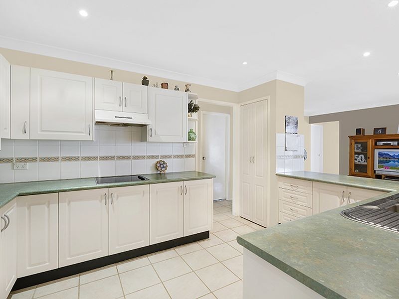 10 Aston Wilde Avenue, Chittaway Bay NSW 2261