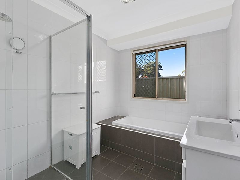 2 Jacaranda Avenue, Glenning Valley NSW 2261