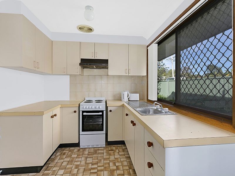 31 Cornish Avenue, Killarney Vale NSW 2261
