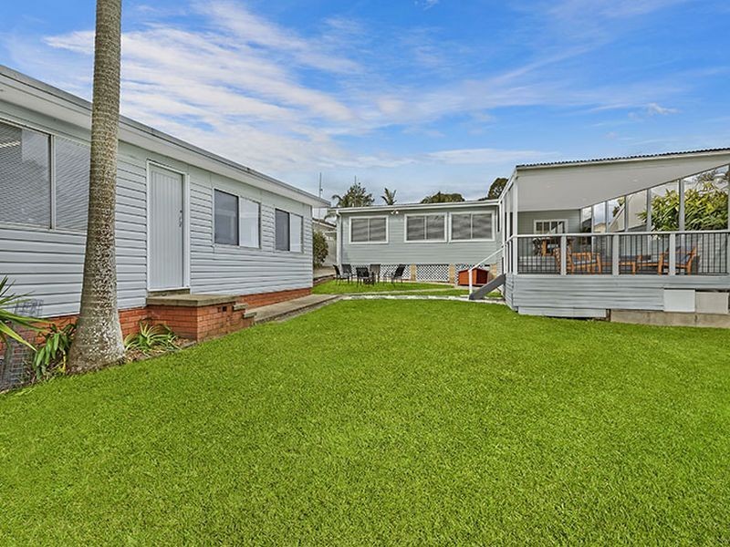 23 George Hely Crescent, Killarney Vale NSW 2261