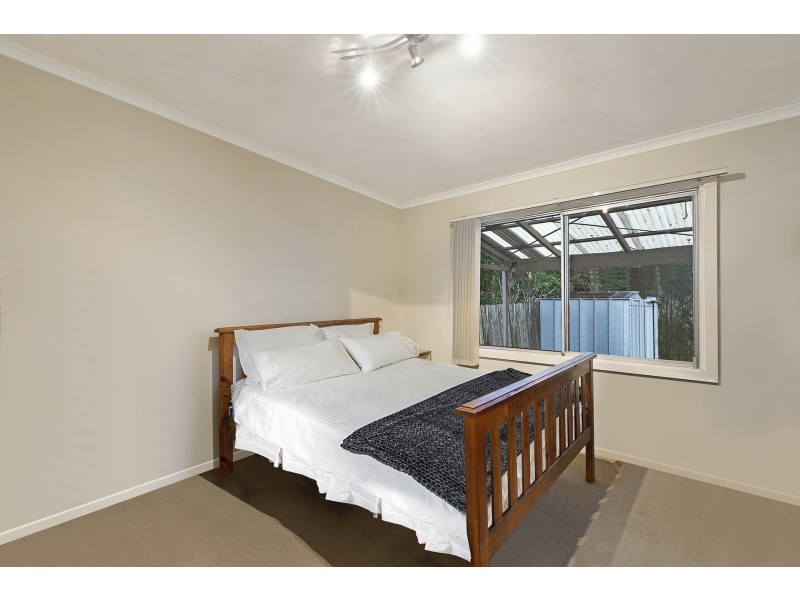 100 Oberon Road, Chittaway Bay NSW 2261