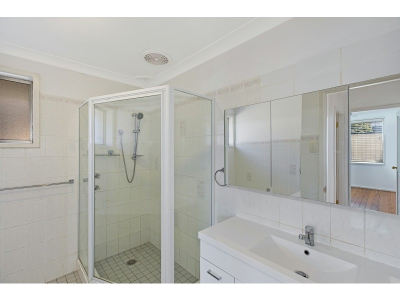 68 George Evans Road, Killarney Vale NSW 2261