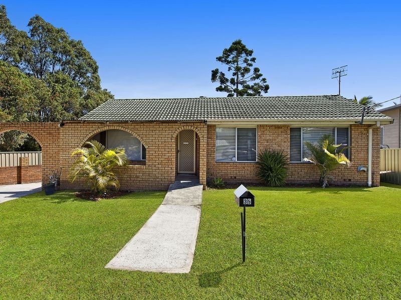35 Cornish Avenue, Killarney Vale NSW 2261