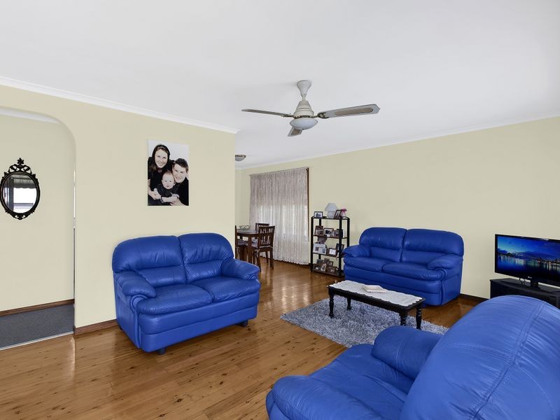 6 Echidna Street, Berkeley Vale NSW 2261