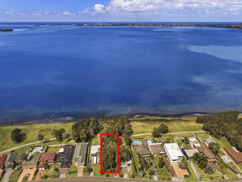 289 Lakedge Avenue, Berkeley Vale NSW 2261