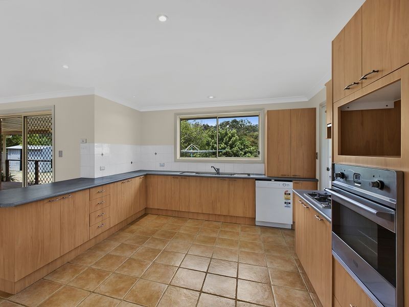 8 Vaughan Close, Killarney Vale NSW 2261