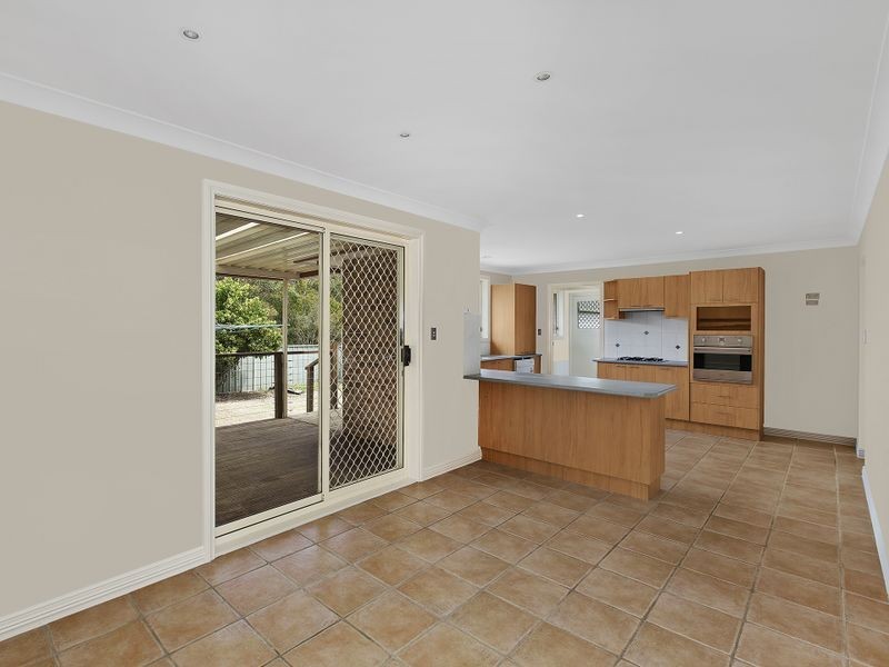 8 Vaughan Close, Killarney Vale NSW 2261