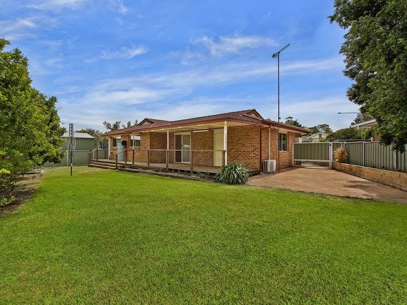 8 Vaughan Close, Killarney Vale NSW 2261