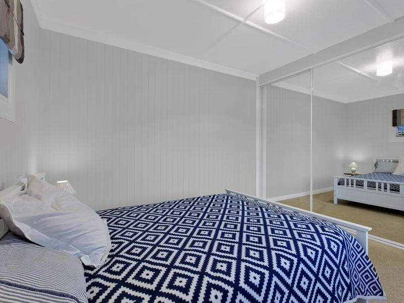 53 Brooke Avenue, Killarney Vale NSW 2261