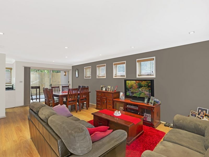 1/5A Burgin Close, Berkeley Vale NSW 2261