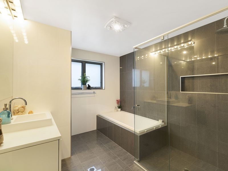 48 Hume Boulevard, Killarney Vale NSW 2261