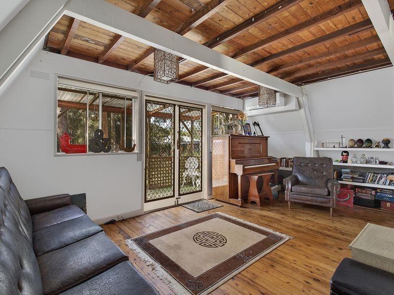 33 Brenda Crescent, Tumbi Umbi NSW 2261