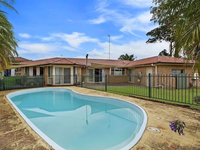 9 Pierre Close, Tumbi Umbi NSW 2261