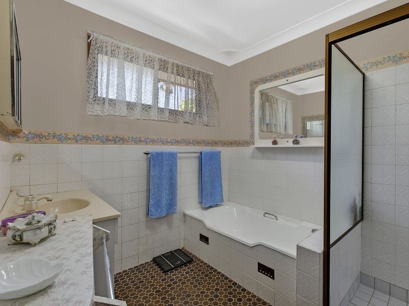 1A Robertson Road, Killarney Vale NSW 2261