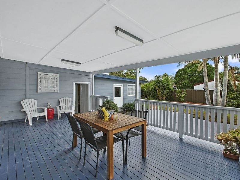 11 Kerry Crescent, Berkeley Vale NSW 2261