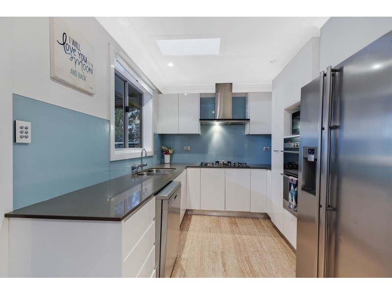 10 Cornish Avenue, Killarney Vale NSW 2261