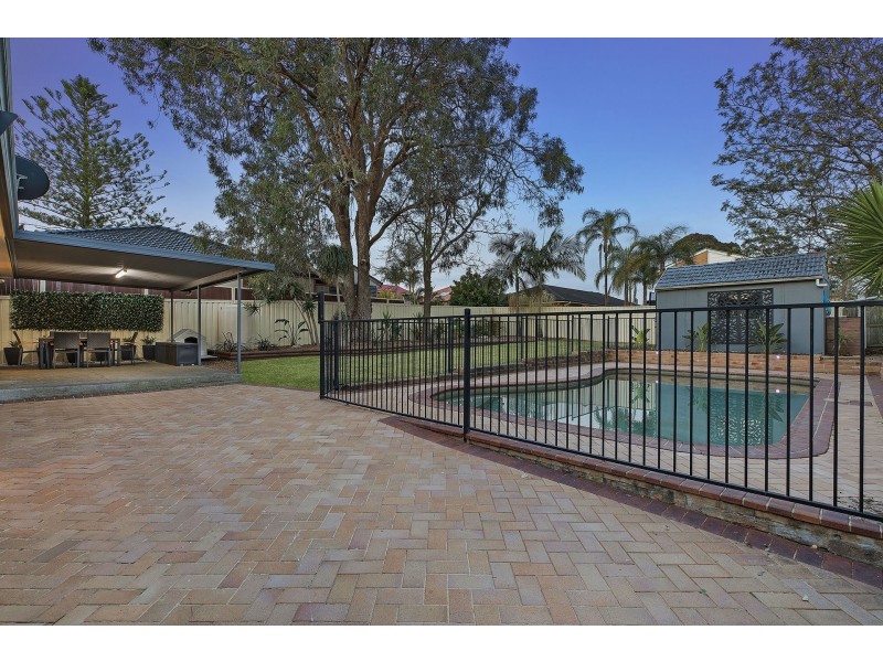 10 Cornish Avenue, Killarney Vale NSW 2261