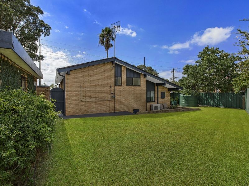 83 Brooke Avenue, Killarney Vale NSW 2261