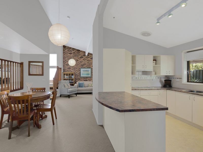 83 Brooke Avenue, Killarney Vale NSW 2261