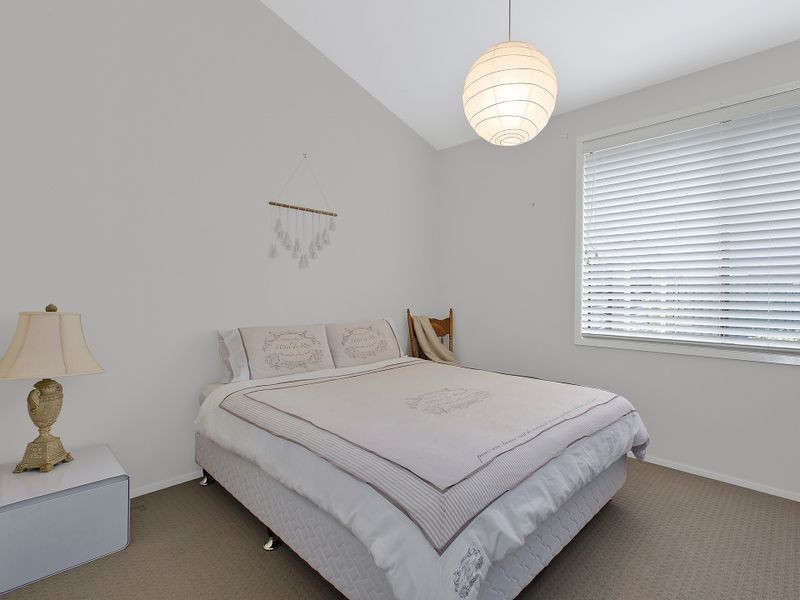 83 Brooke Avenue, Killarney Vale NSW 2261