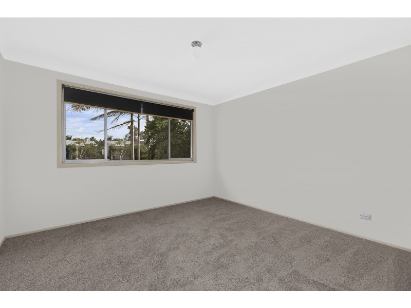 25 Platypus Road, Berkeley Vale NSW 2261