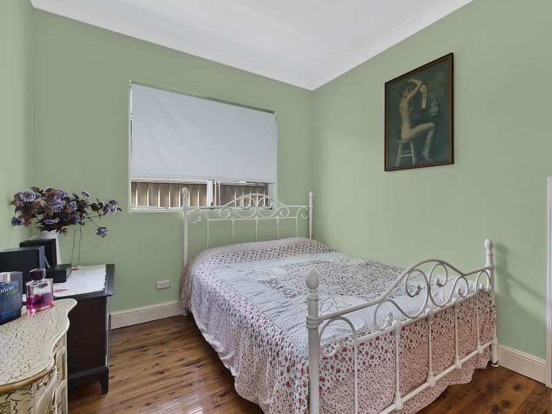 38 Kerry Crescent, Berkeley Vale NSW 2261