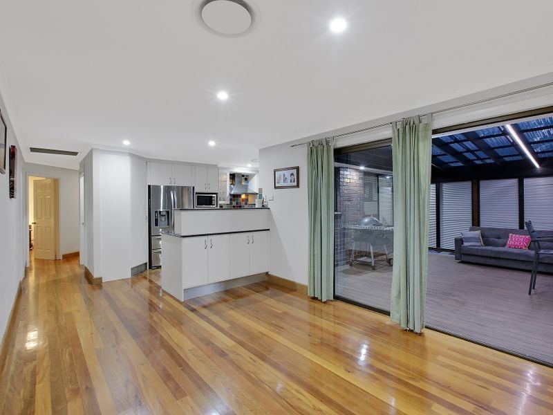 4 Kilkenny Pde, Berkeley Vale NSW 2261