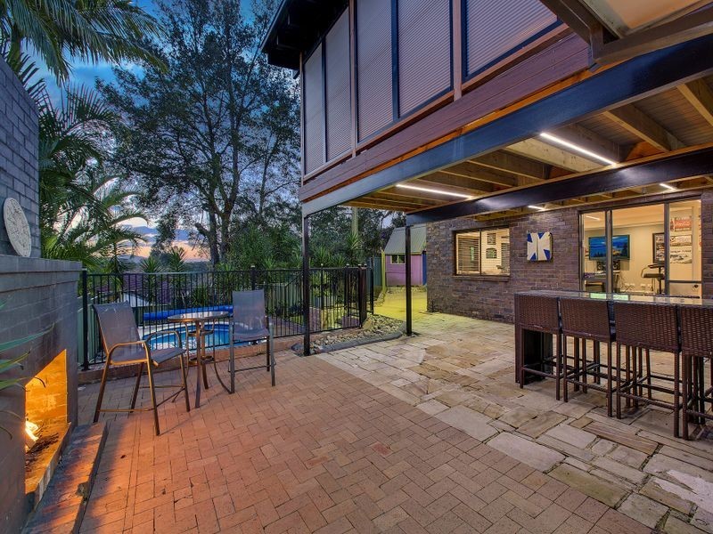 4 Kilkenny Pde, Berkeley Vale NSW 2261