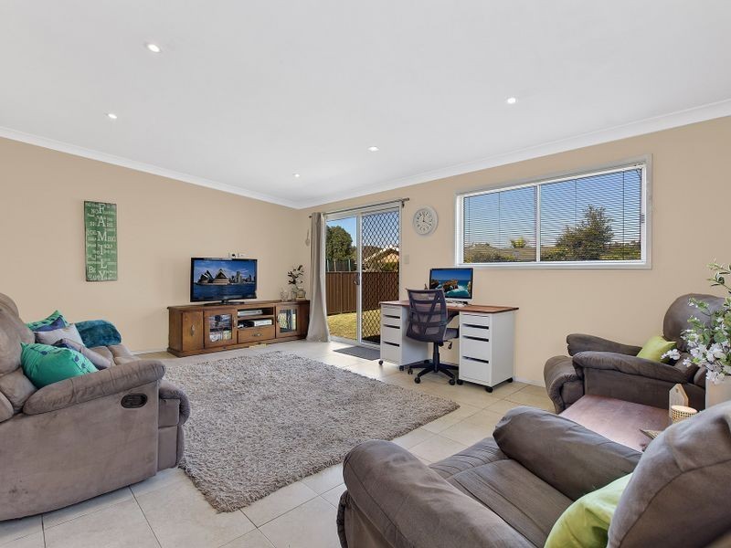 12 Sturt Street, Killarney Vale NSW 2261