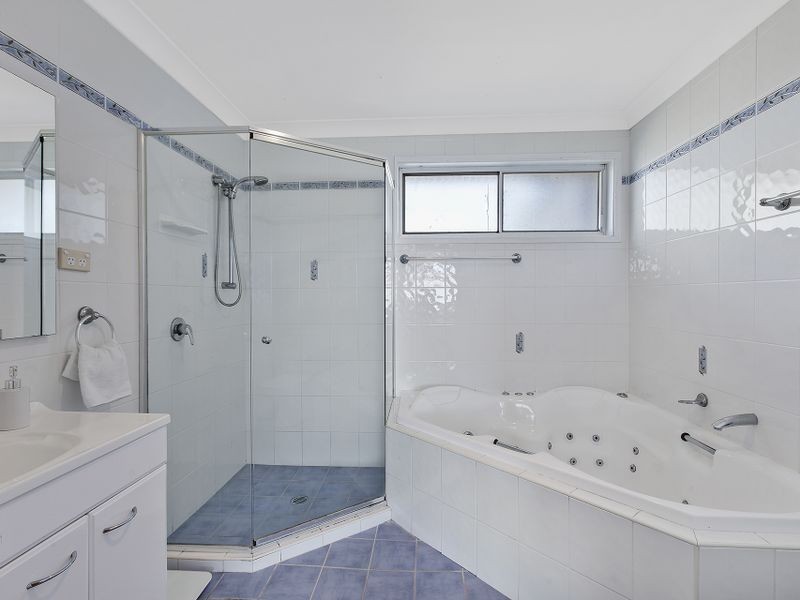 12 Sturt Street, Killarney Vale NSW 2261