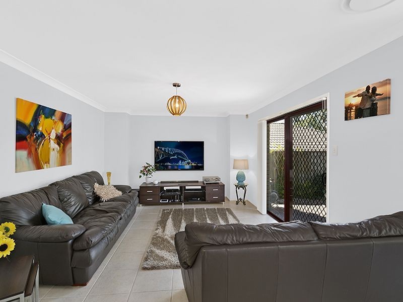 7 Holland Pl, Tumbi Umbi NSW 2261
