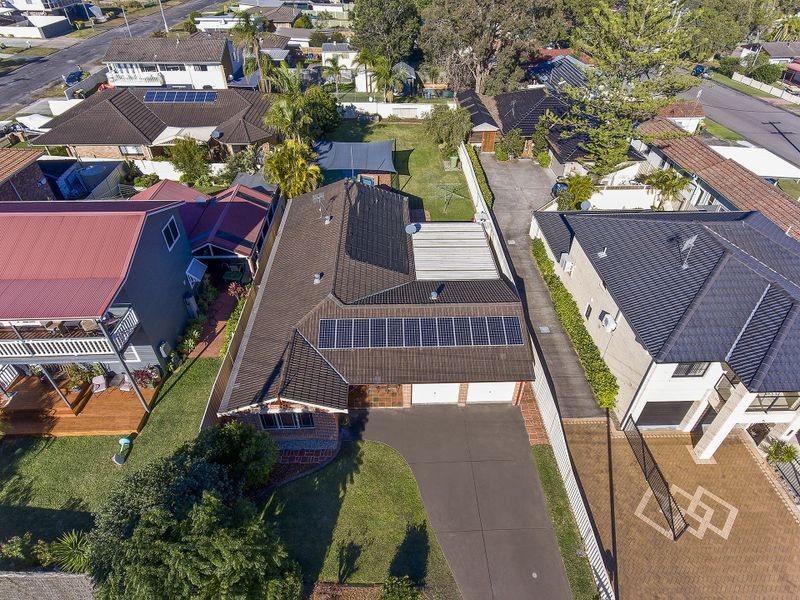 34 Trelawney Street, Killarney Vale NSW 2261