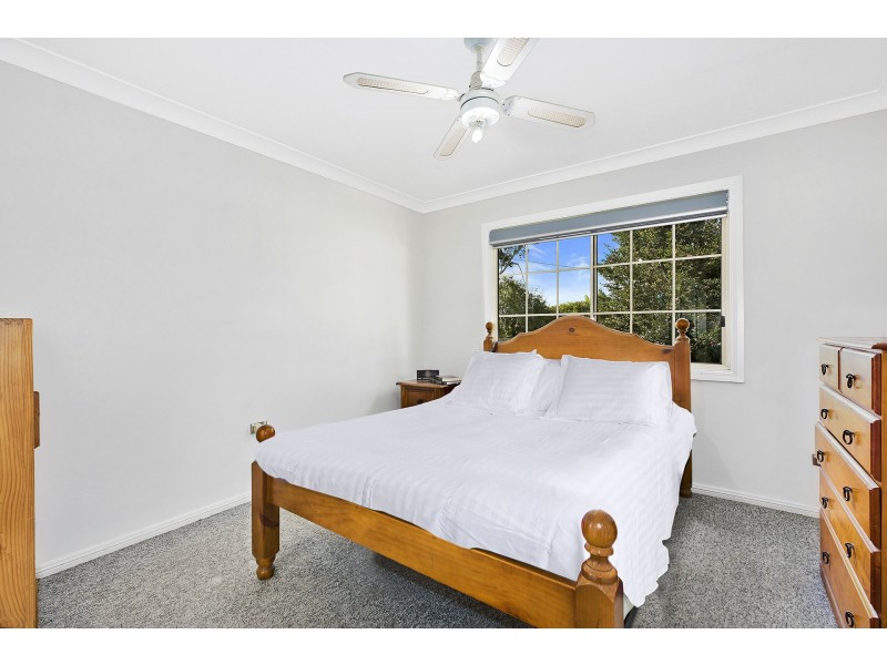 68 Jeannie Crescent, Berkeley Vale NSW 2261