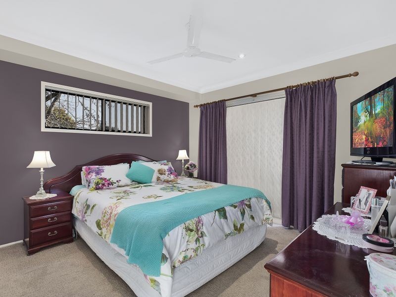 5A Carlyon Street, Killarney Vale NSW 2261