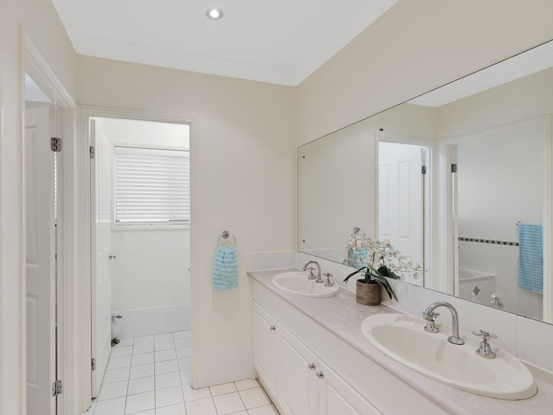 5A Carlyon Street, Killarney Vale NSW 2261