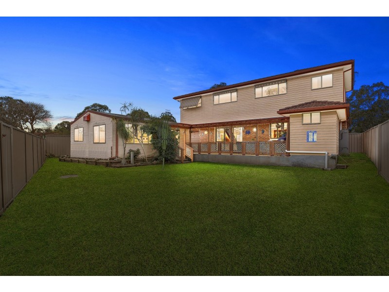 15 Vaughan Close, Killarney Vale NSW 2261