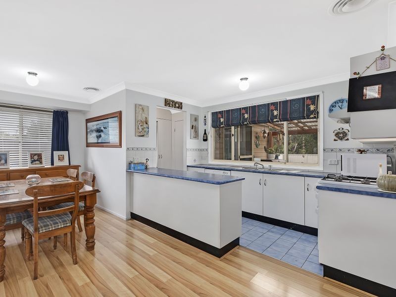 15 Vaughan Close, Killarney Vale NSW 2261