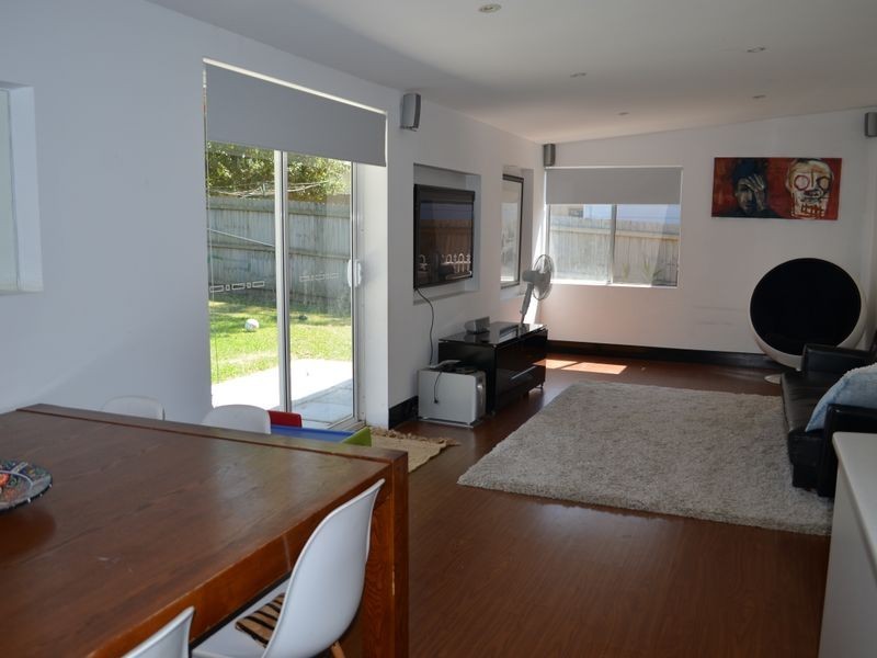 33 South Street, Killarney Vale NSW 2261